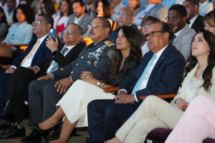  Alexis Cruz, Fausto Rosario Adames, general Juan Hilario Guzmán Badía, Julissa Cruz, José Clase y Elizabeth Peña.