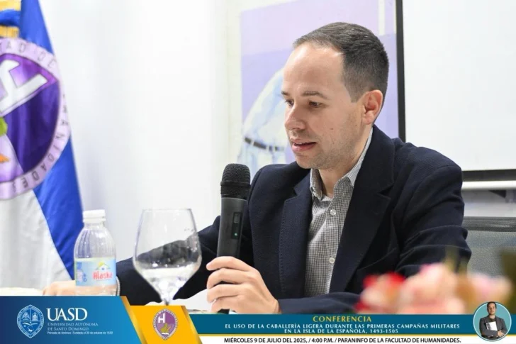 Dr. Alfredo Bueno Jiménez.