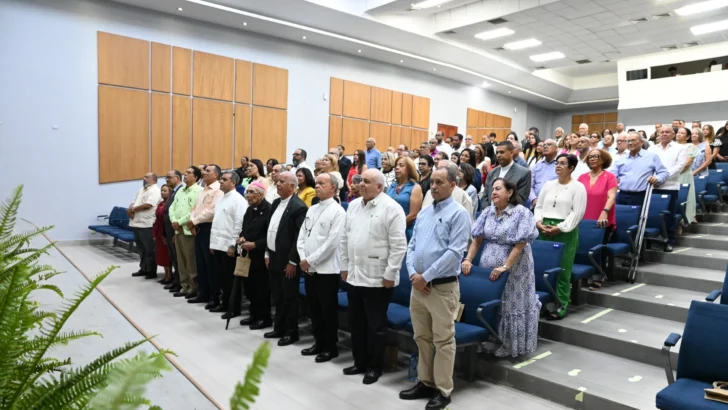 Universidad Católica Nordestana reconoce a pasados directivos
