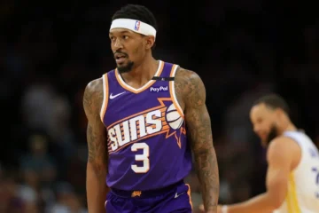 Beal se va de los Suns para firmar con los Clippers