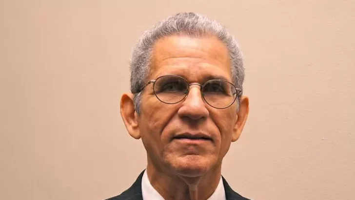Lógica de la lingüística y la conciencia en la obra de Bruno Rosario Candelier