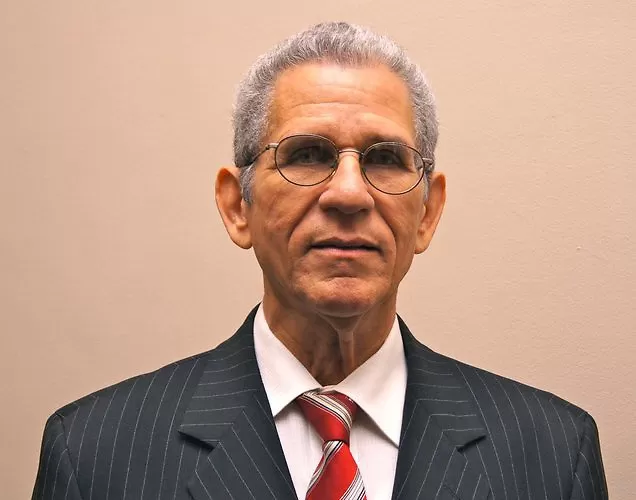  Bruno Rosario Candelier.