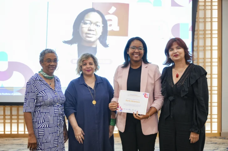 Periodista de Acento gana premio Periodismo con Perspectiva de Género