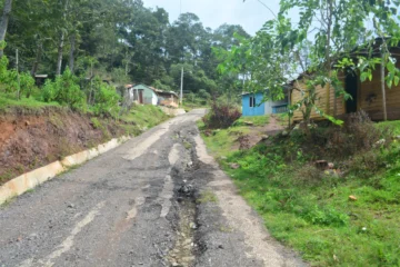 Realizarán cadena humana por una carretera, por escuelas y otros reclamos sociales