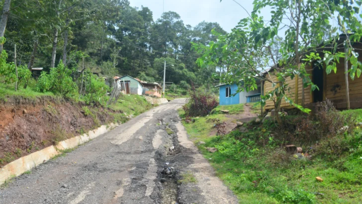 Realizarán cadena humana por una carretera, por escuelas y otros reclamos sociales