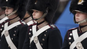 Ante la amenaza rusa, Dinamarca amplía el servicio militar obligatorio a las mujeres