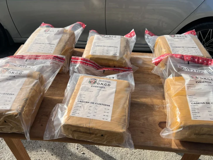 Decomisan 140 paquetes de marihuana en Santo Domingo y Barahona