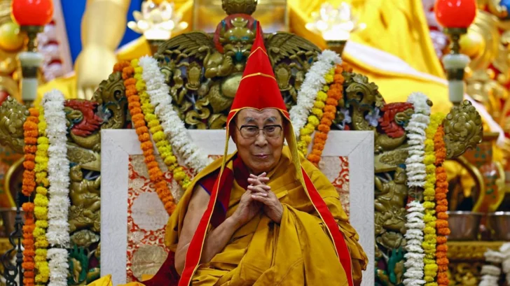 EL-Dalai-Lama-y-la-Republica-Popular-China-se-han-enfrascado-por-la-sucesion-del-Dalai-Lama-como-lider-espiritual-del-Budismo-tibetano-en-el-nonagenario-natalicio-728x409 EL-Dalai-Lama-y-la-Republica-Popular-China-se-han-enfrascado-por-la-sucesion-del-Dalai-Lama-como-lider-espiritual-del-Budismo-tibetano-en-el-nonagenario-natalicio-728x409