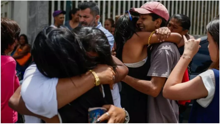  Presos políticos en la sede del Servicio Bolivariano de Inteligencia (Sebin) en una excarcelación anterior. Cristian Hernández/EFE
