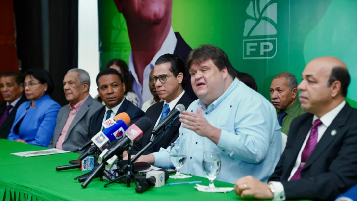 Fuerza del Pueblo denuncia PRM asignó RD$ 3,925 millones en pensiones especiales Fuerza del Pueblo denuncia PRM asignó RD$ 3,925 millones en pensiones especiales