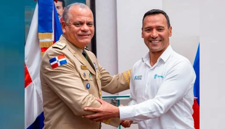 Ministros de Defensa dominicano y colombiano fortalecen cooperación binacional