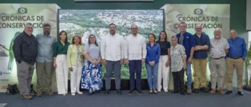Fotoguardianes destacan rol de fotografía en defensa ambiental en foro en la Unphu
