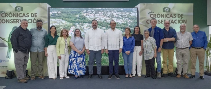 Fotoguardianes destacan rol de fotografía en defensa ambiental en foro en la Unphu