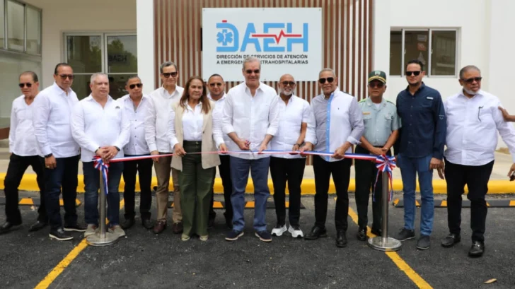 Abinader inaugura nueva oficina de Atención a Emergencias Extrahospitalarias Abinader inaugura nueva oficina de Atención a Emergencias Extrahospitalarias