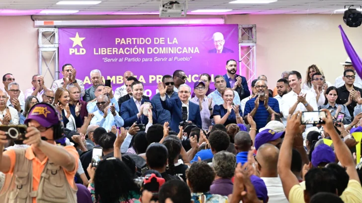 Danilo reclama al PRM que vuelva a hacer lo que sabe, oposición, y deje gobernar al PLD Danilo reclama al PRM que vuelva a hacer lo que sabe, oposición, y deje gobernar al PLD