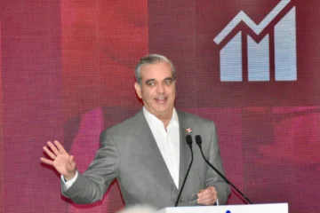 Abinader: RD sube 40 posiciones en desarrollo sostenible y se coloca entre países líderes