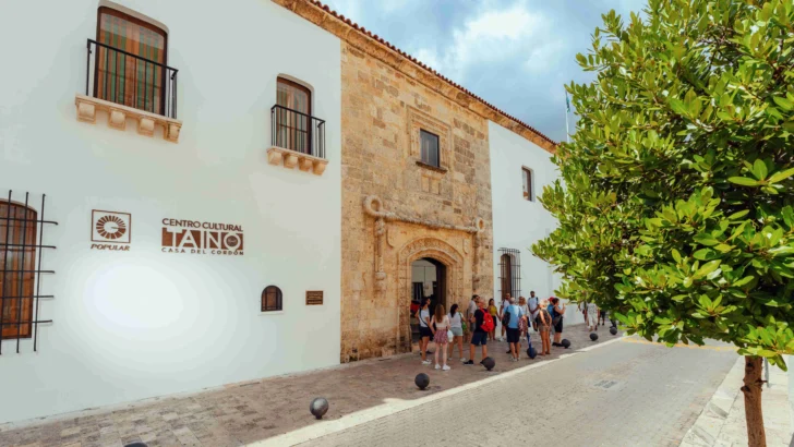 Centro Cultural Taíno Casa del Cordón explora el universo simbólico de Ada Balcácer