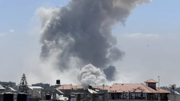 Israel mató a un comandante de Hamás en ataque al café Al Baqa de Gaza, con 33 fallecidos
