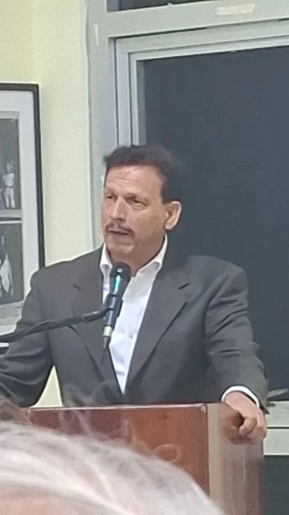 Ponen en circulación los libros 'Los cantos sagrados', de Leopoldo Minaya, y 'Antología poética', de León David Ponen en circulación los libros 'Los cantos sagrados', de Leopoldo Minaya, y 'Antología poética', de León David