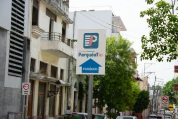 Multarán con RD$ 5,000 por parqueo indebido en el Distrito Nacional