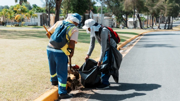Reacondicionan cementerios por el Día de los Padres