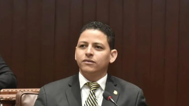 Diputado Luis Báez dice reforma policial no ha llegado a Baní
