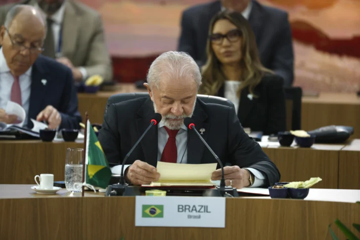 Lula critica el aumento del gasto en defensa de la OTAN en la cumbre de los BRICS