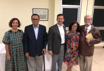 Ponen en circulación los libros 'Los cantos sagrados', de Leopoldo Minaya, y 'Antología poética', de León David