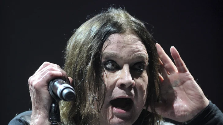 Ozzy Osbourne, cantante de Black Sabbath, muere a los 76 años