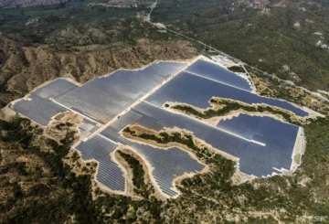 AES y TotalEnergies Renewables forman consorcio para desarrollo de energía renovable