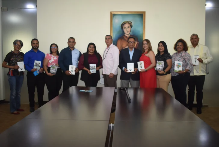 Comunidad Literaria Taocuántica deposita obras en la Biblioteca Nacional Pedro Henríquez Ureña