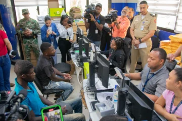 Migración detalla protocolo de deportación: Centro de Haina procesa hasta 800 migrantes diarios