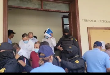 Aplazan audiencia de coerción contra implicados en Operación Lobo Aplazan audiencia de coerción contra implicados en Operación Lobo