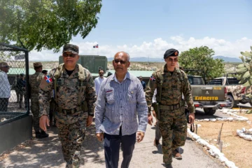 Secretario general de la OEA y ministro de Defensa de RD realizan visita a la frontera dominico-haitiana Secretario general de la OEA y ministro de Defensa de RD realizan visita a la frontera dominico-haitiana