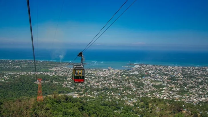 Gobierno niega privatización del teleférico de Puerto Plata