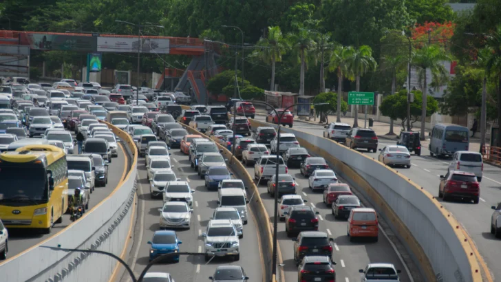 Juan Hubieres propone teleférico y monorrieles para descongestionar el Distrito Nacional Juan Hubieres propone teleférico y monorrieles para descongestionar el Distrito Nacional