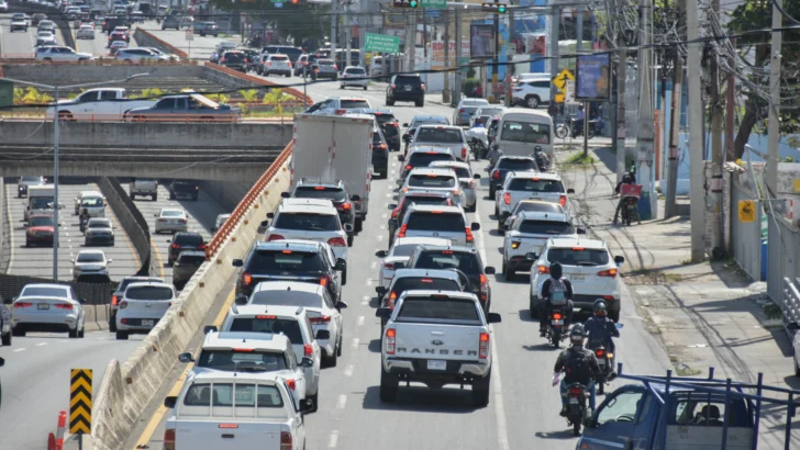 La ciudad a ciegas: aceras obstruidas y señales de tránsito invisibles (2/2) La ciudad a ciegas: aceras obstruidas y señales de tránsito invisibles (2/2)