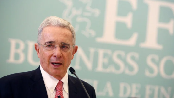 Por qué el fallo que declara culpable a Uribe marca un hecho sin precedentes para Colombia