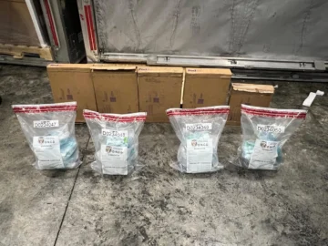 DNCD confisca 17 paquetes de presunta cocaína a que serían enviados a EE. UU