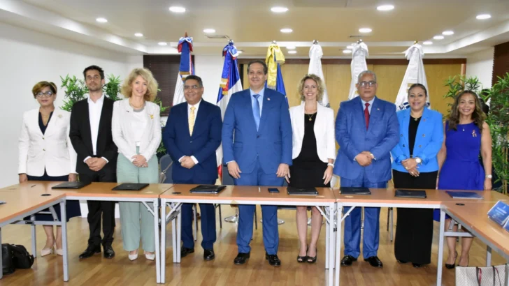 RD continúa búsqueda de reducir impacto sanitario, social y económico ante futuras crisis RD continúa búsqueda de reducir impacto sanitario, social y económico ante futuras crisis