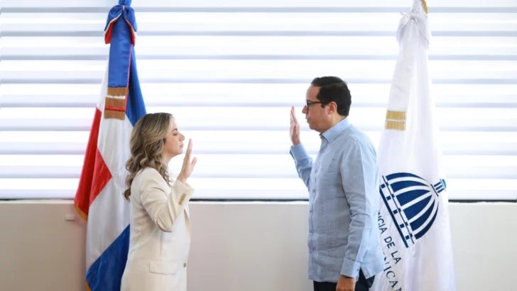 MAP juramenta a Gloria Reyes como directora de nueva Dirección de Supérate MAP juramenta a Gloria Reyes como directora de nueva Dirección de Supérate
