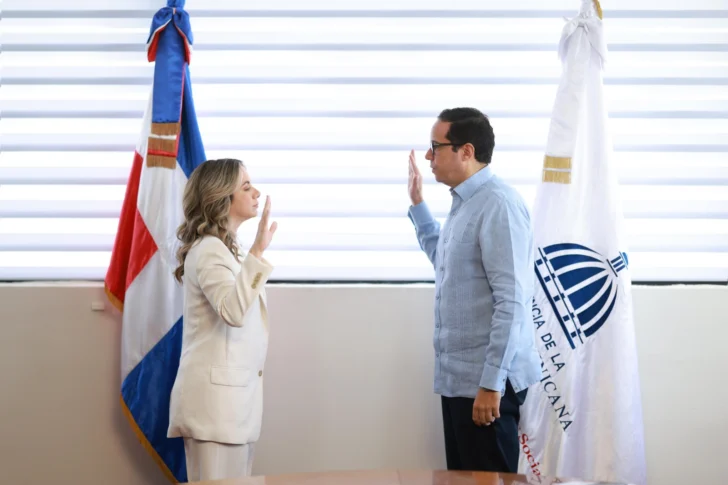 MAP juramenta a Gloria Reyes como directora de nueva Dirección de Supérate