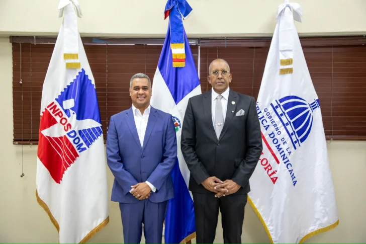Inposdom impulsa modernización institucional con diplomado en control interno
