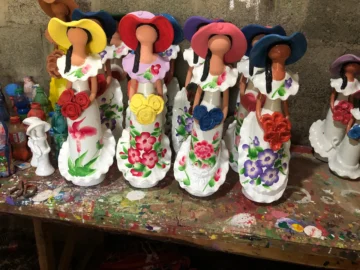  Muñecas sin rostro.