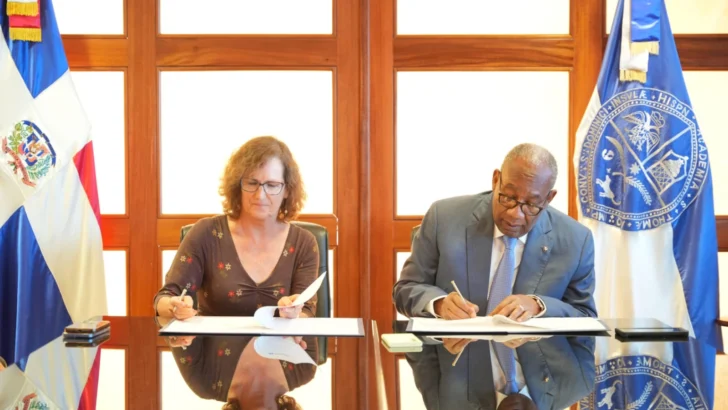 UASD y University of Massachusetts Amherst firman convenio de cooperación académica y científica