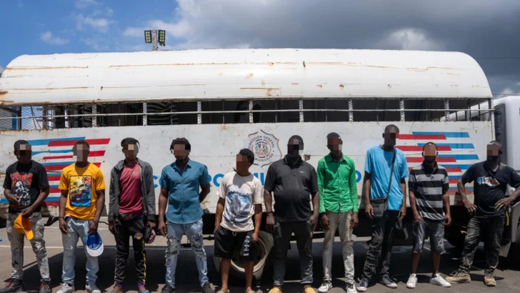 Detienen 1,502 extranjeros indocumentados