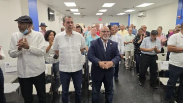 Guido Gómez Mazara encabeza encuentro con la seccional del PRM en Nueva York