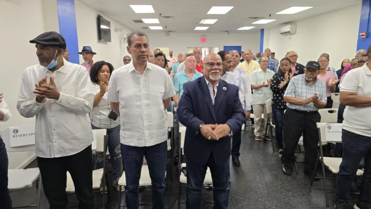 Guido Gómez Mazara encabeza encuentro con la seccional del PRM en Nueva York