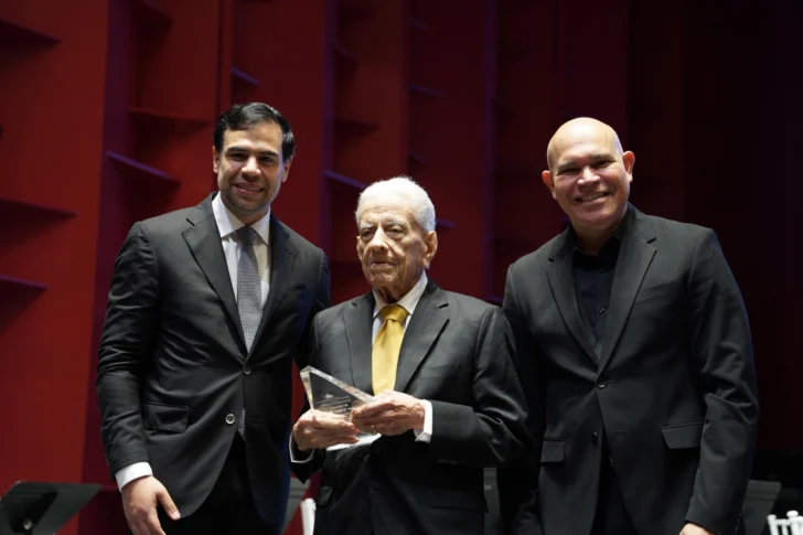 Ministerio de Cultura rinde homenaje a padres dominicanos con méritos artísticos Ministerio de Cultura rinde homenaje a padres dominicanos con méritos artísticos