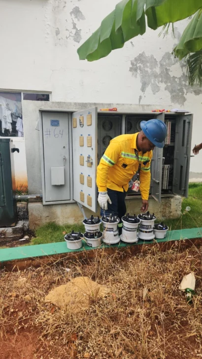 Edeeste detecta conexiones ilegales en residenciales de Ciudad Juan Bosch